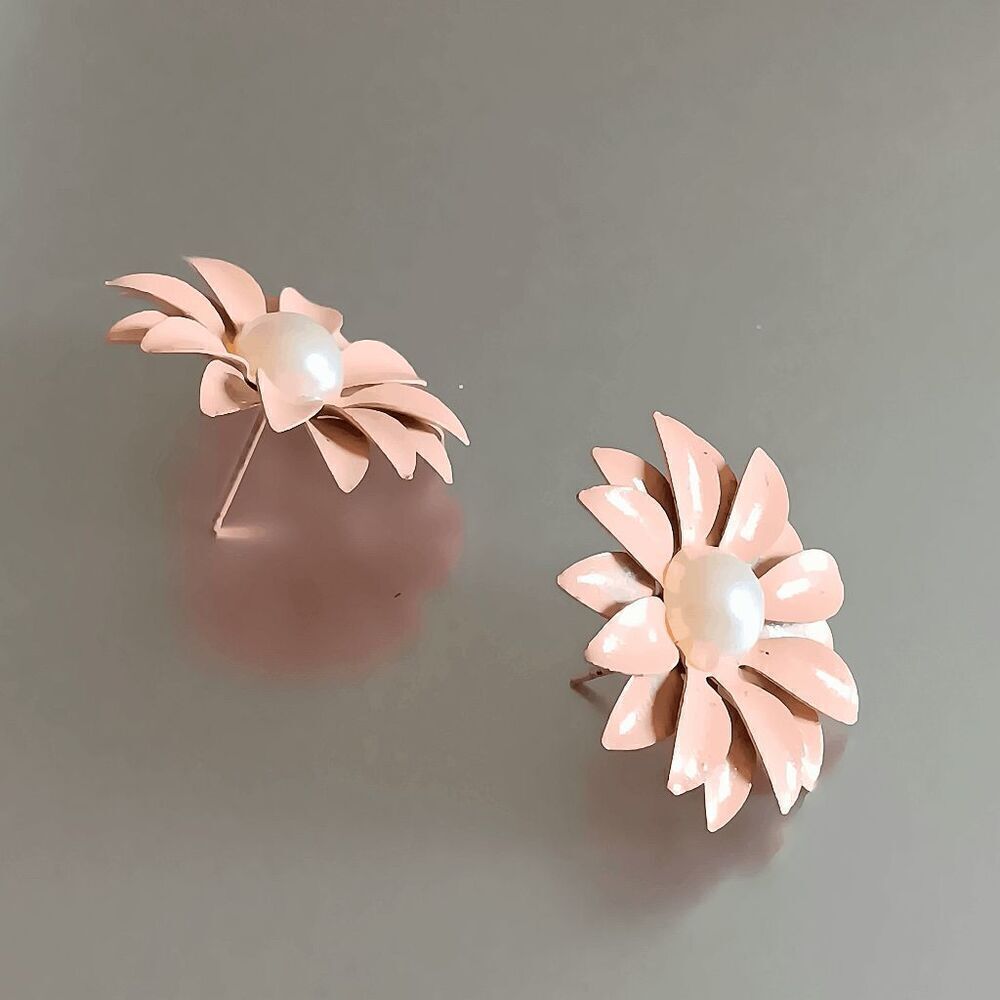 Ladies Pink Flower Earrings - Picture 9 of 11